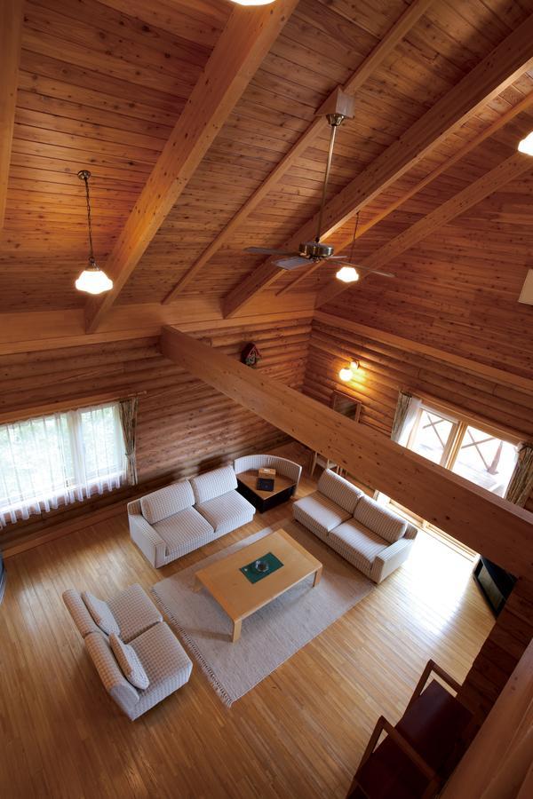 Log Hotel Larch Lake Kanayama Minamifurano Экстерьер фото